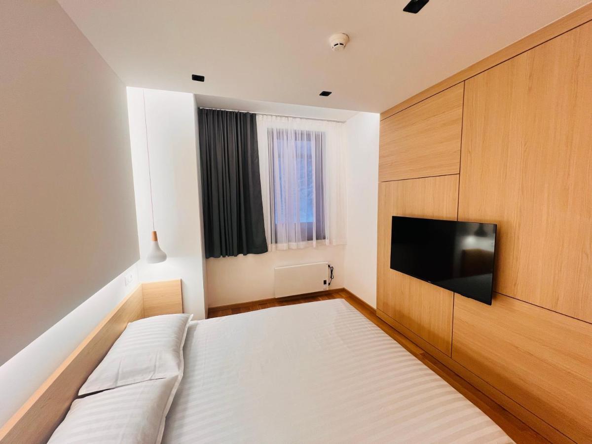 Apartment 202 - Aparthotel Zlatni Javor ヤホリナ エクステリア 写真