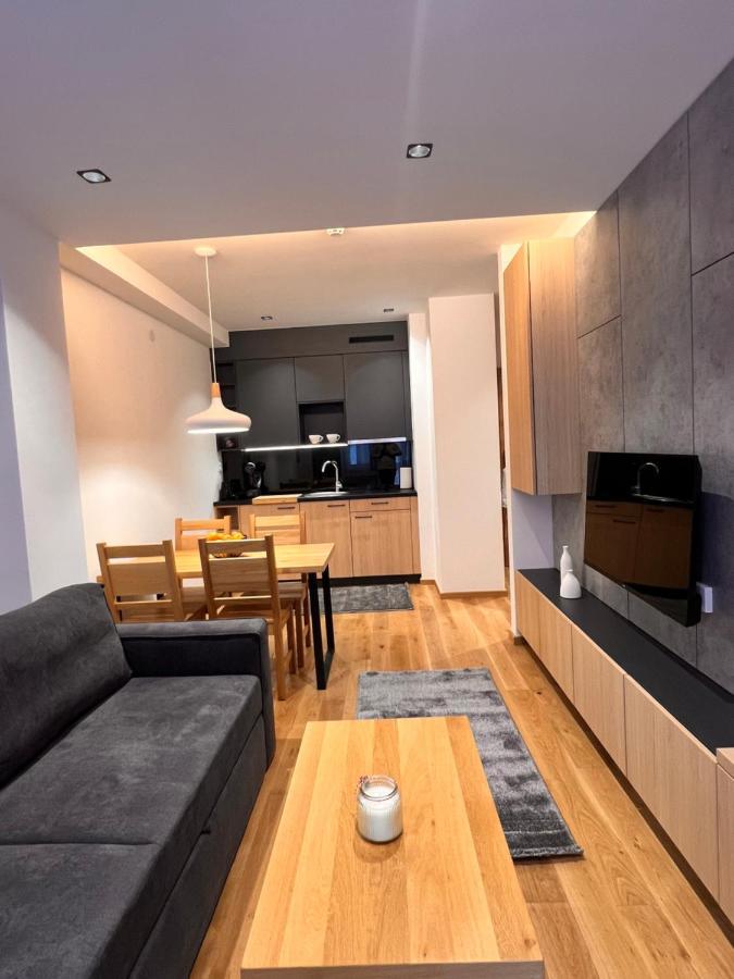 Apartment 202 - Aparthotel Zlatni Javor ヤホリナ エクステリア 写真